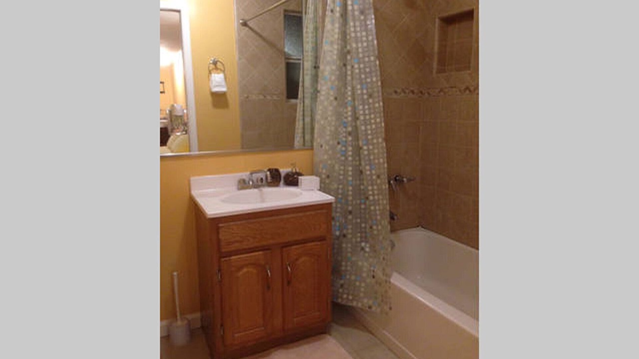 Photo of Bathroom in Altadena