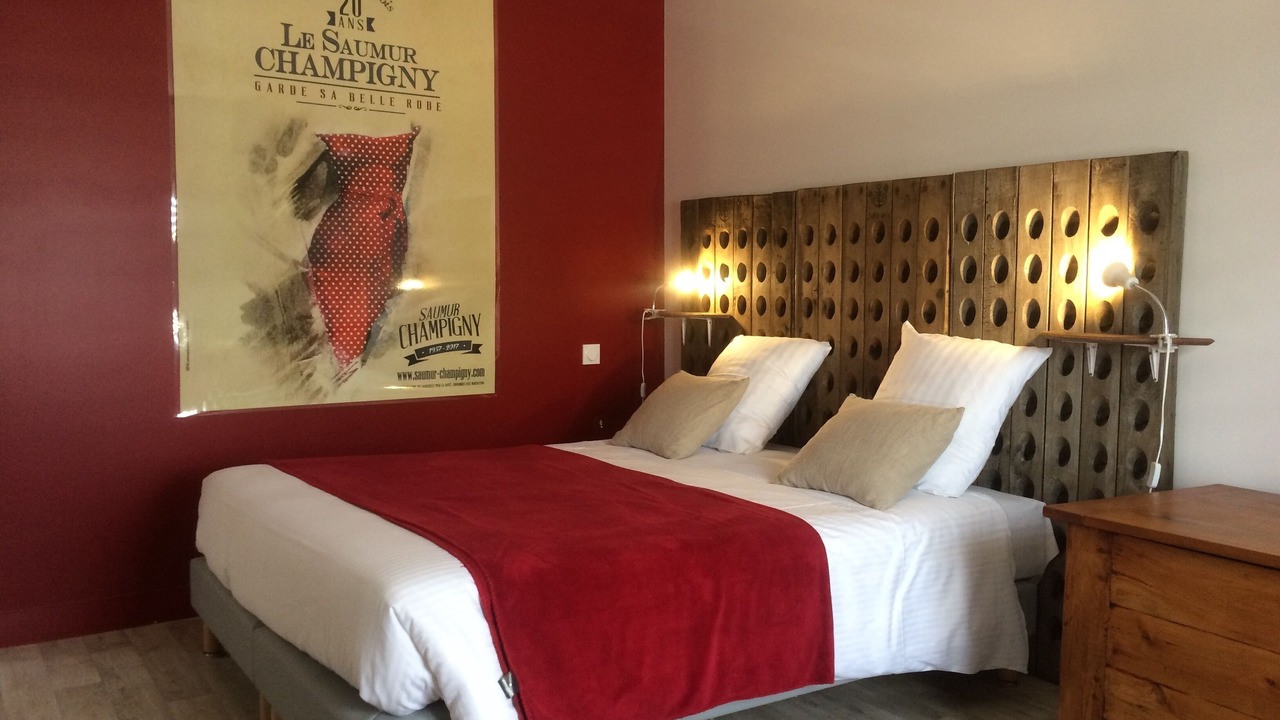 Photo of Bedroom in Saint-Cyr-en-Bourg