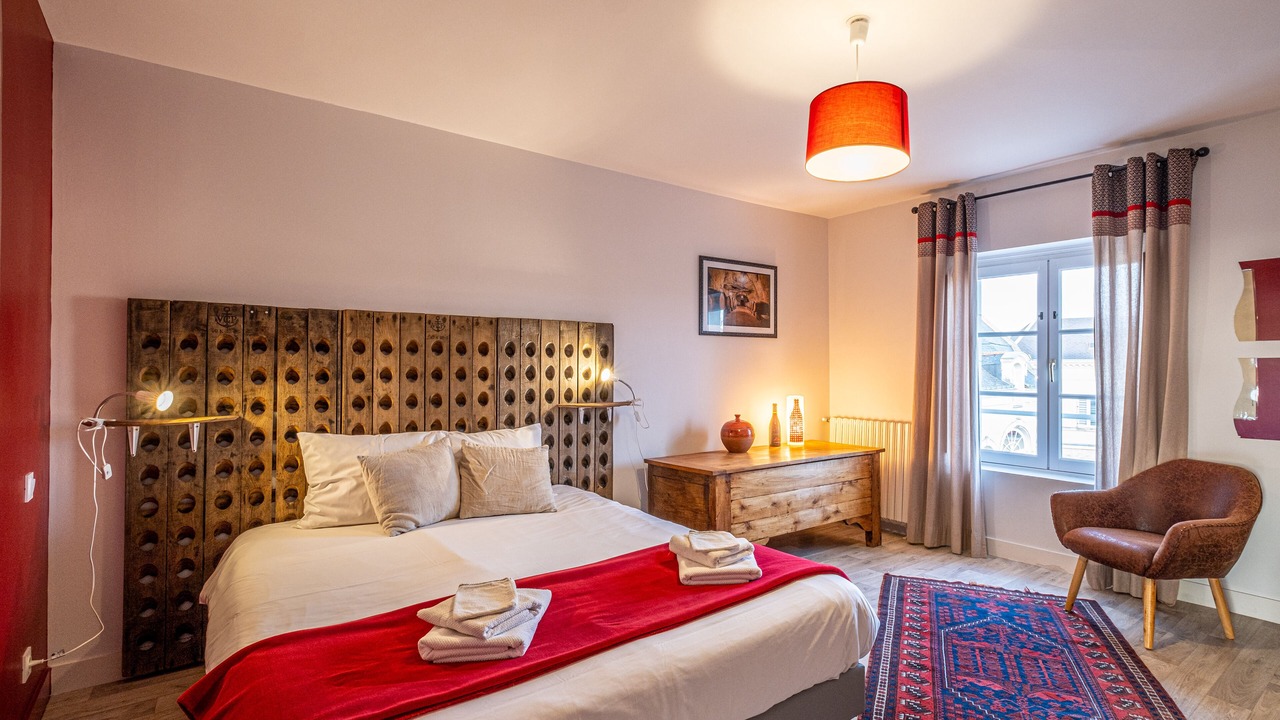 Photo of Bedroom in Saint-Cyr-en-Bourg