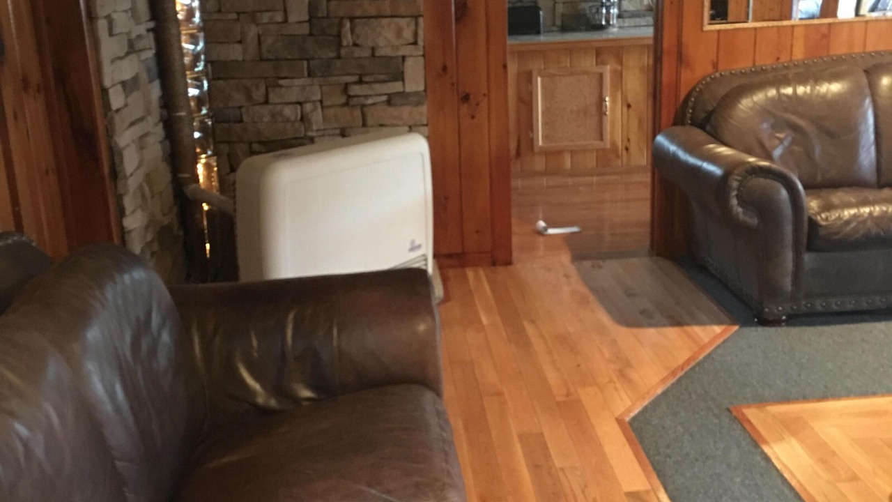 Photo of Livingroom in Town of Hermon