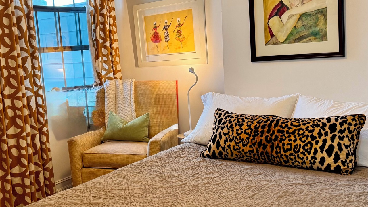 Photo of Bedroom in Downtown