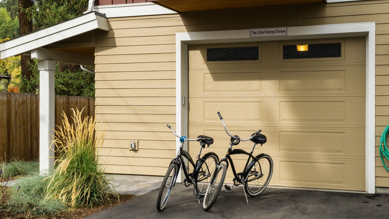 Photo of Others in River West