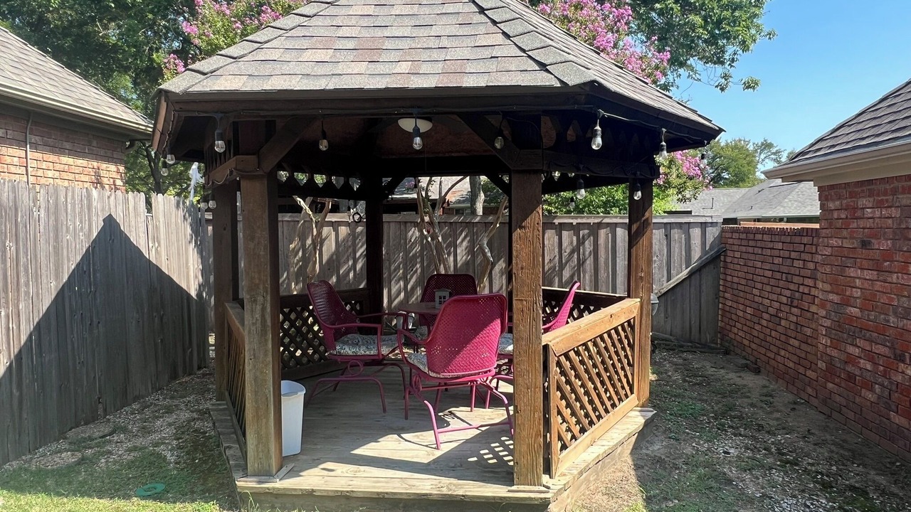 Photo of Outdoor in Garland