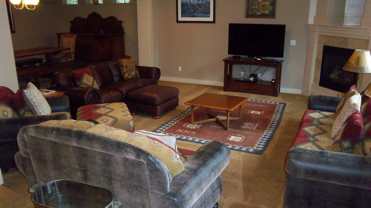 Photo of Livingroom in Bend