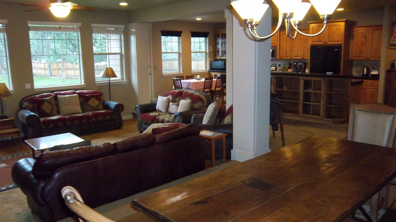 Photo of Livingroom in Bend