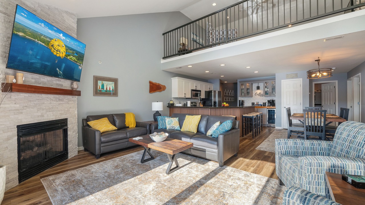 Photo of Livingroom in Camdenton