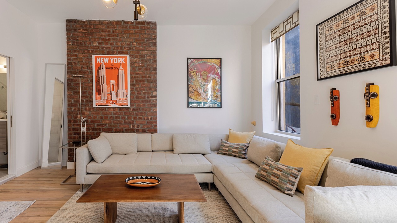 Photo of Livingroom in Ukrainian Village
