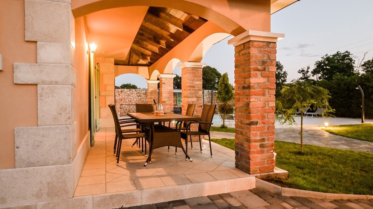 Photo of Outdoor in Kras
