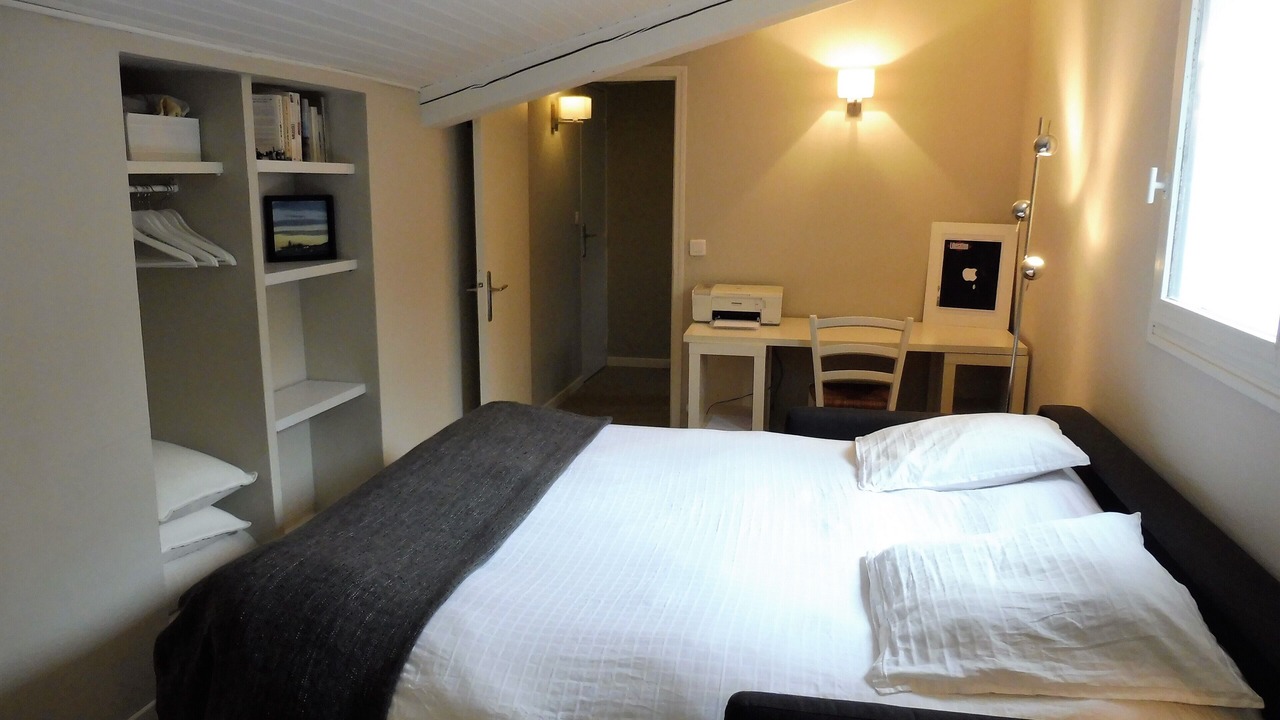 Photo of Bedroom in Cabries