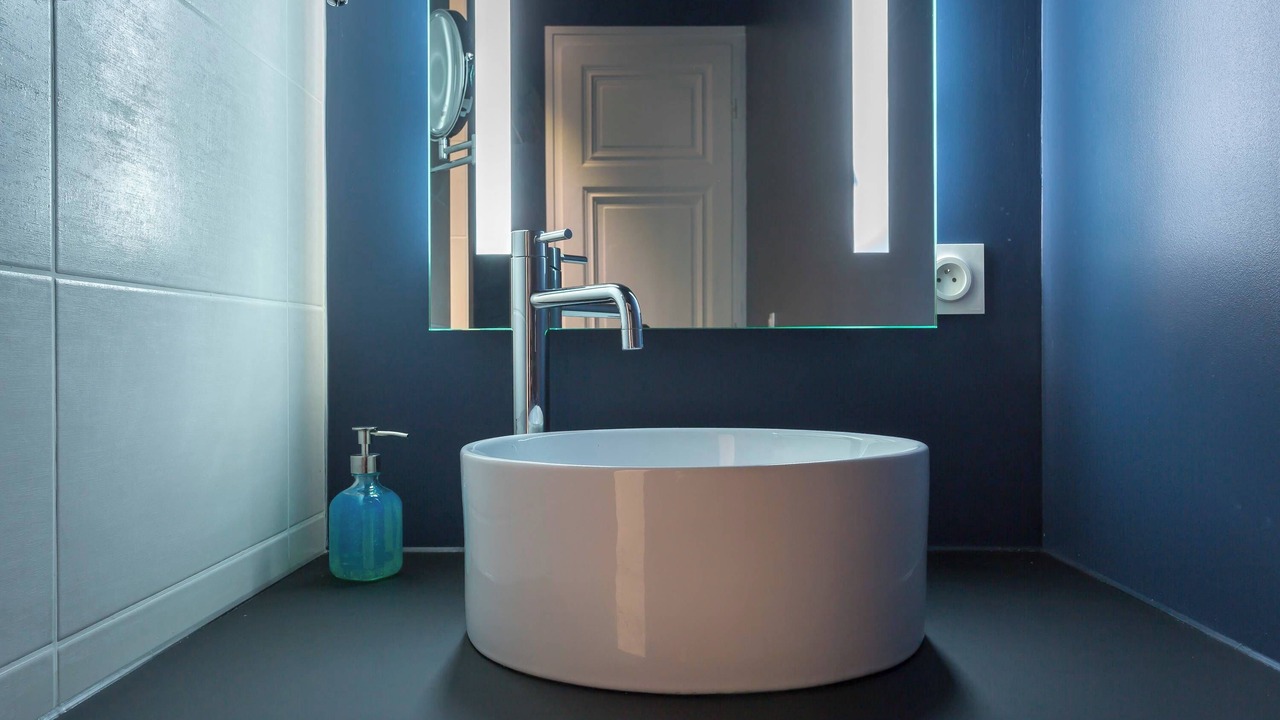 Photo of Bathroom in Griffon - Royale