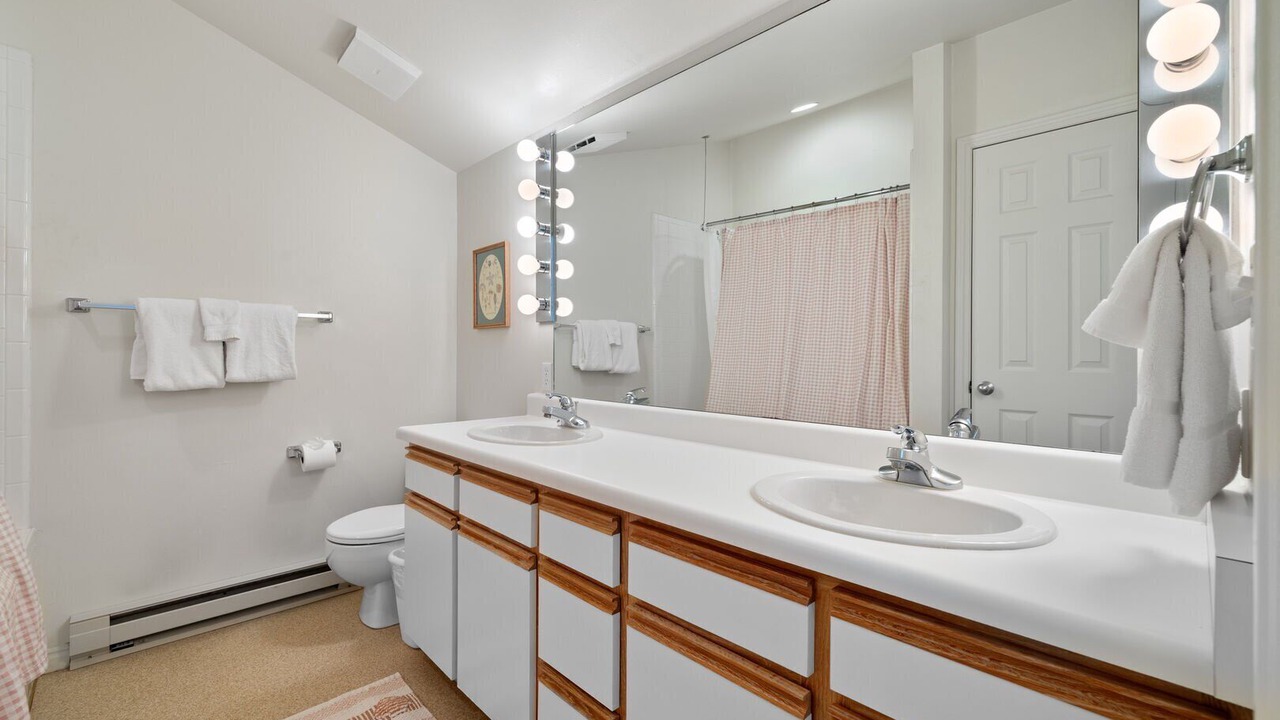 Photo of Bathroom in Moose Wilson Road