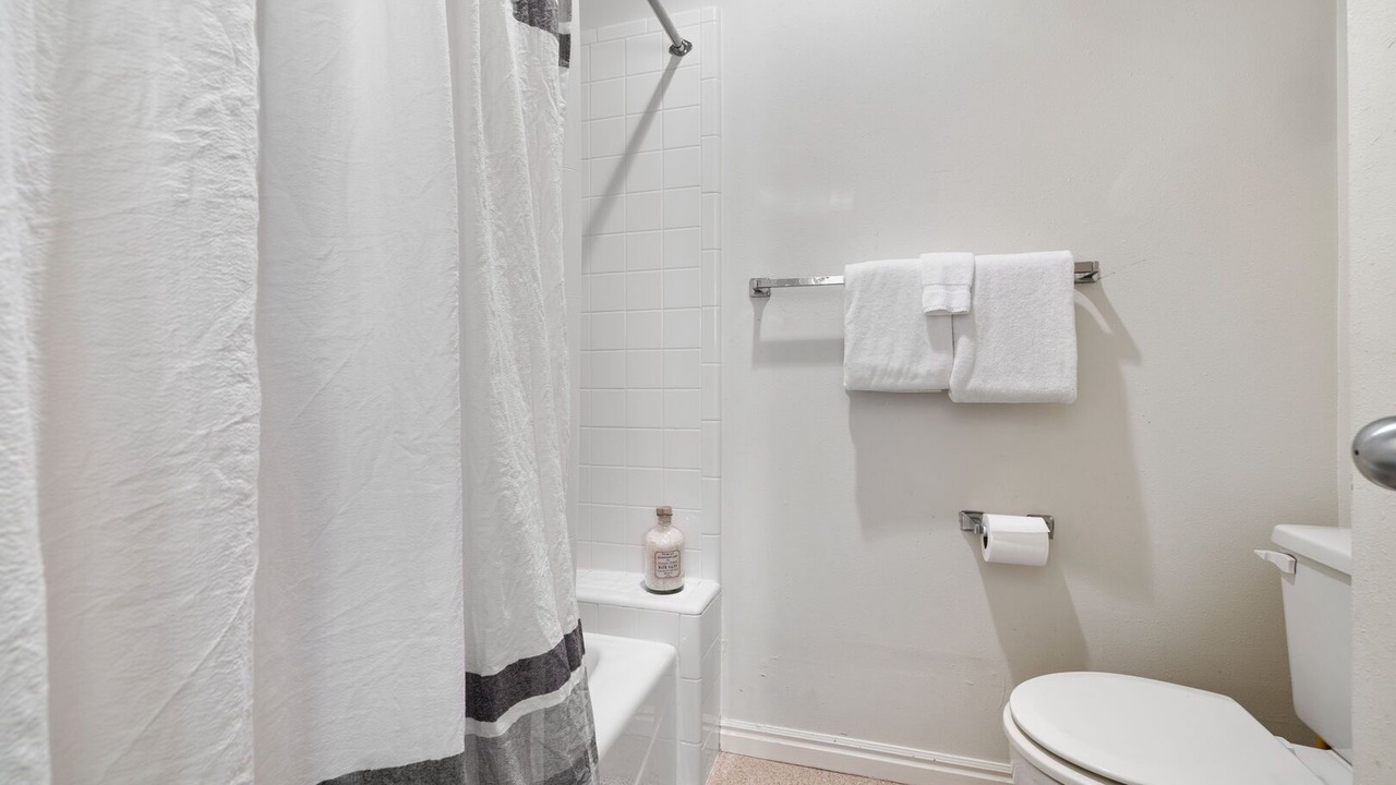 Photo of Bathroom in Moose Wilson Road