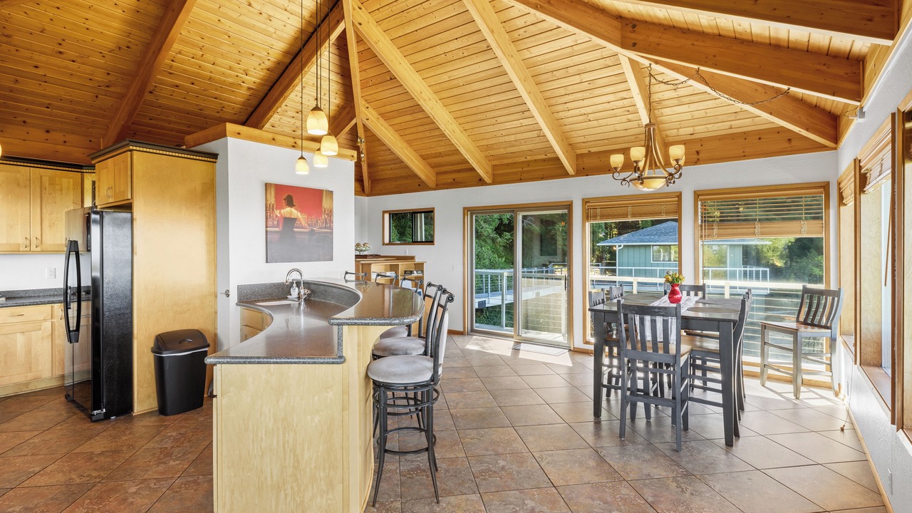 Photo of Others in Crescent City