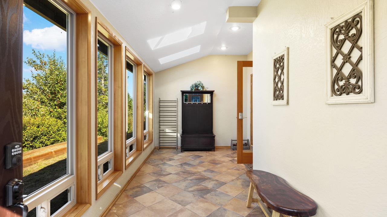 Photo of Others in Crescent City