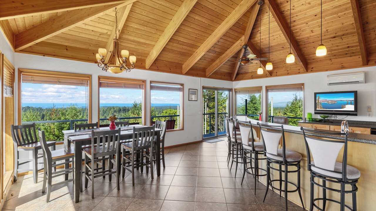 Photo of Others in Crescent City