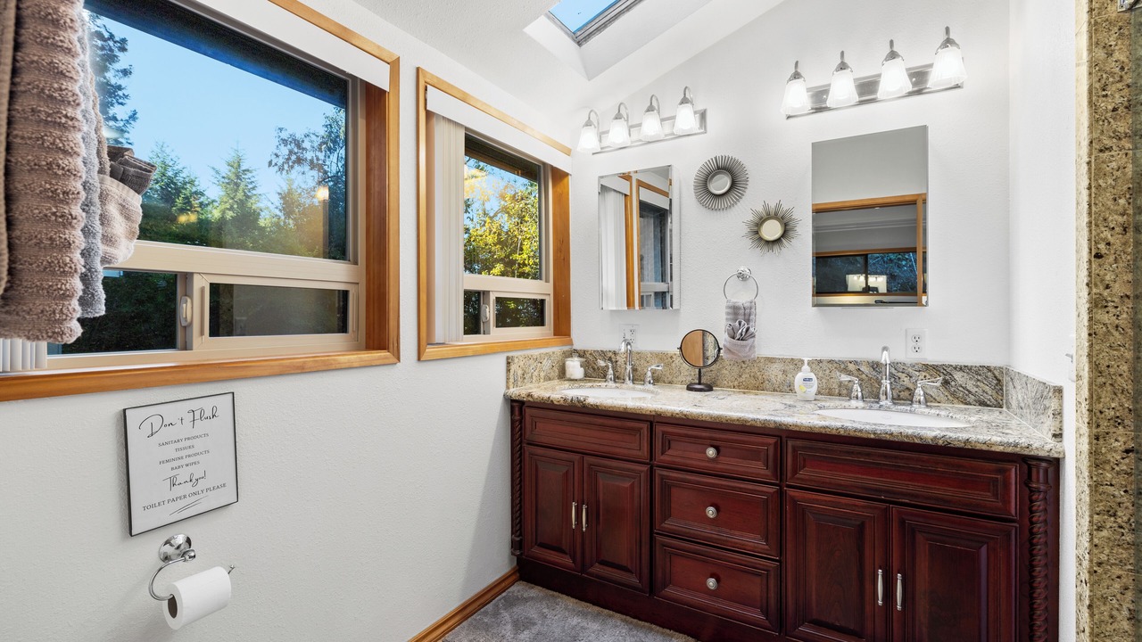 Photo of Bathroom in Crescent City