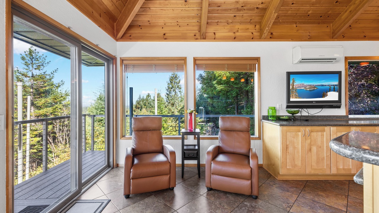 Photo of Others in Crescent City