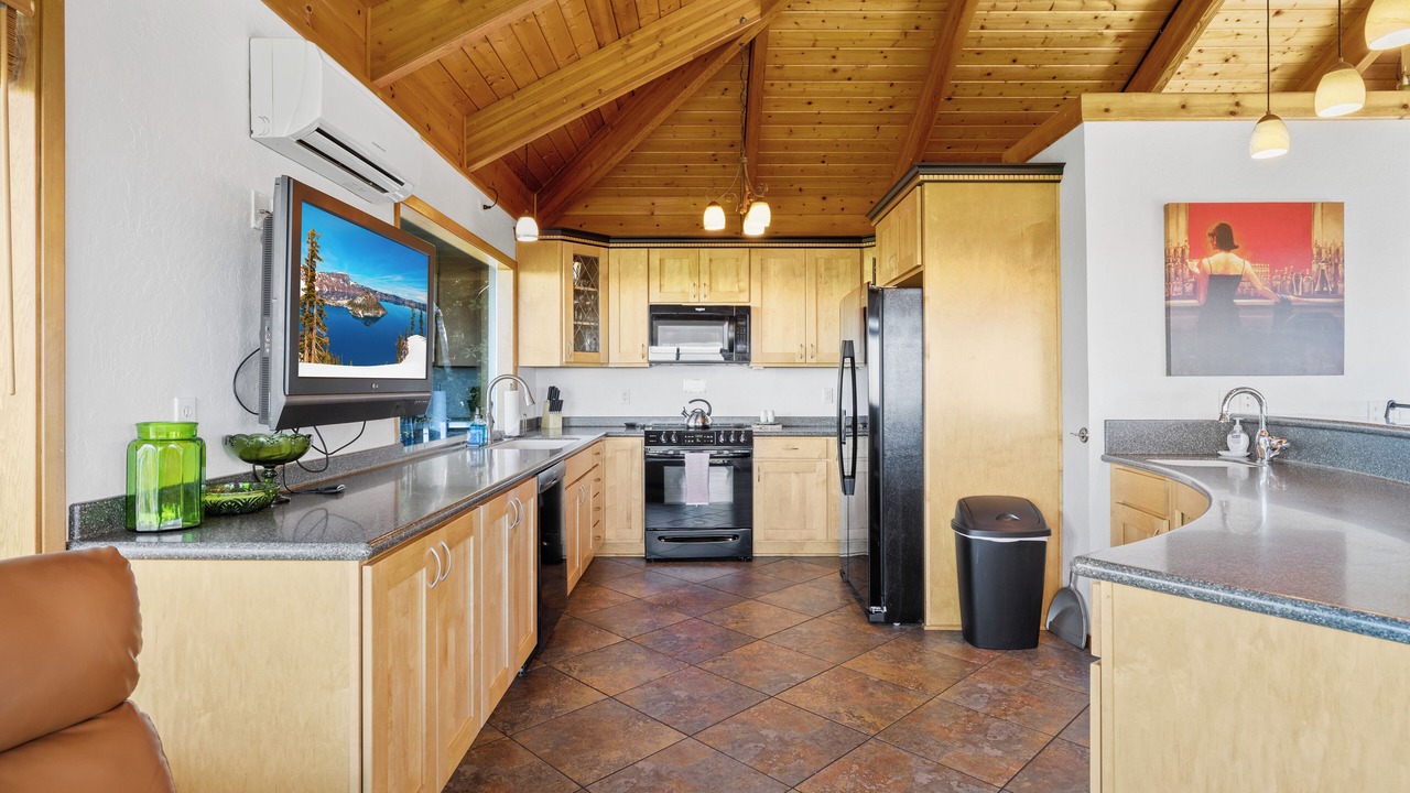 Photo of Kitchen in Crescent City
