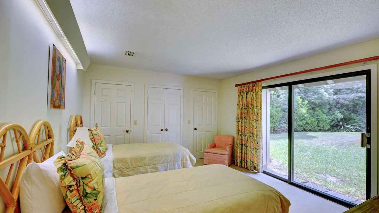 Photo of Others in Sea Island