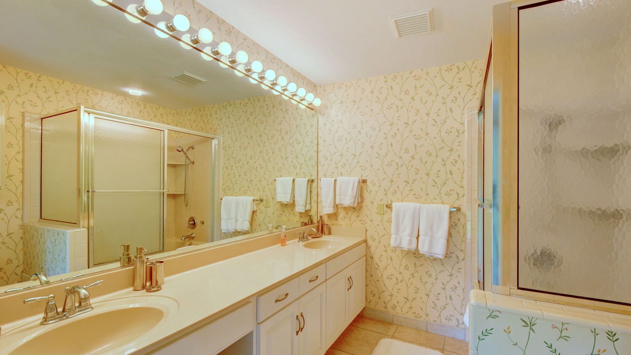 Photo of Bathroom in Sea Island