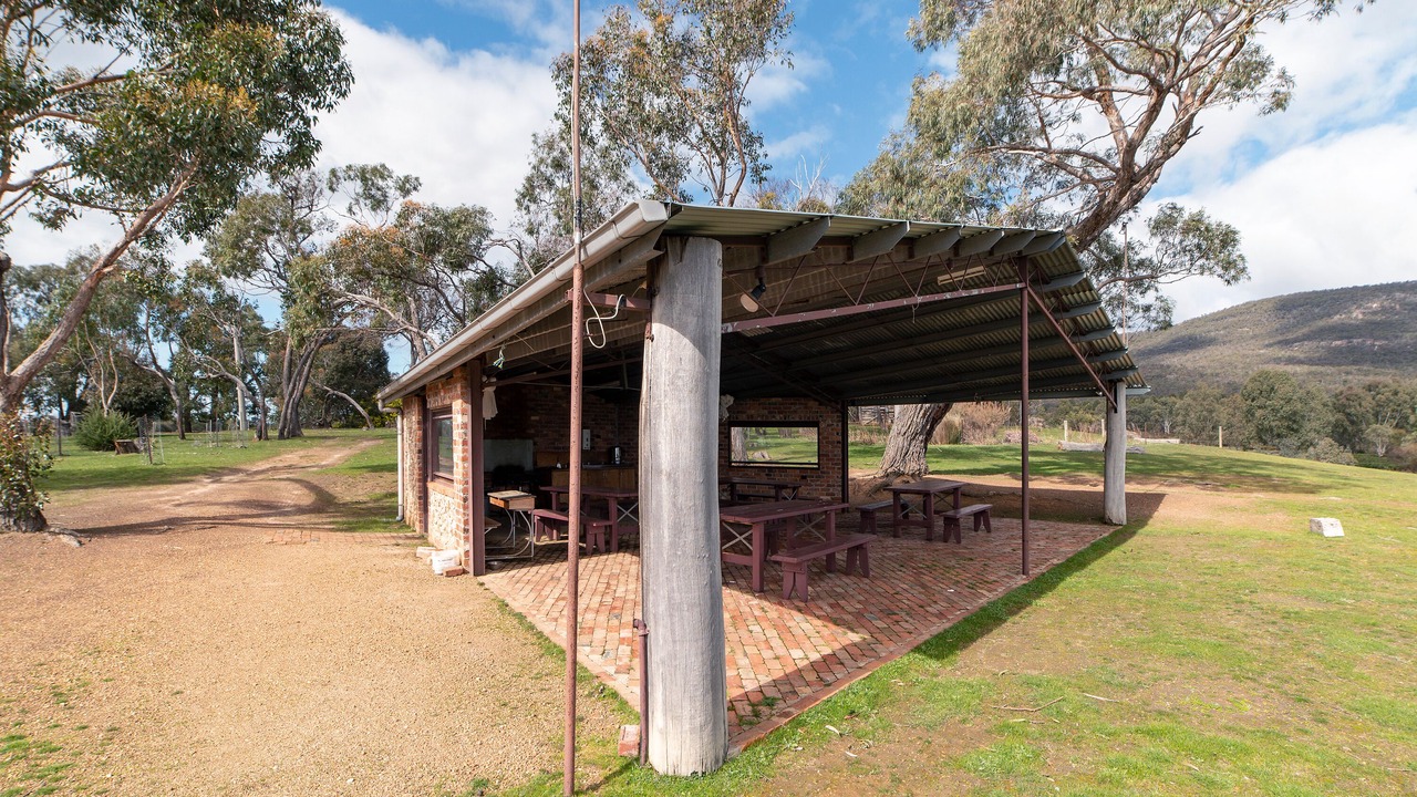 Photo of Others in Halls Gap