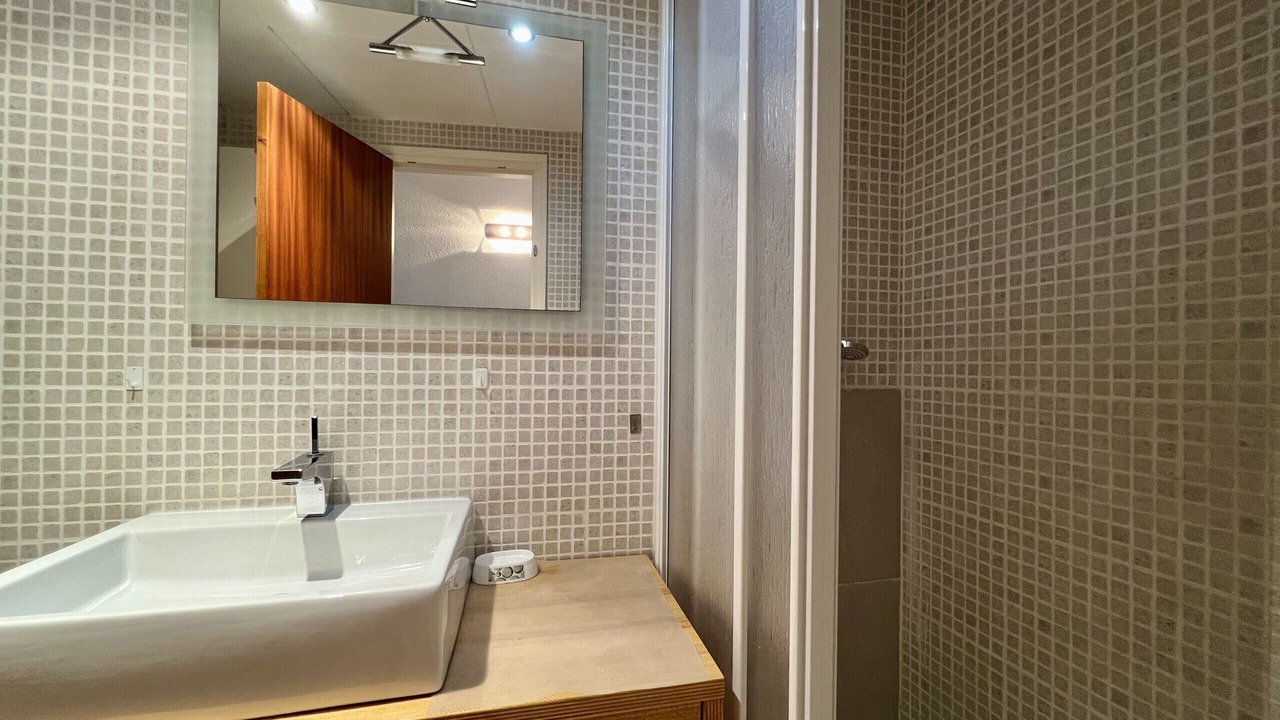 Photo of Bathroom in Roses Town Center