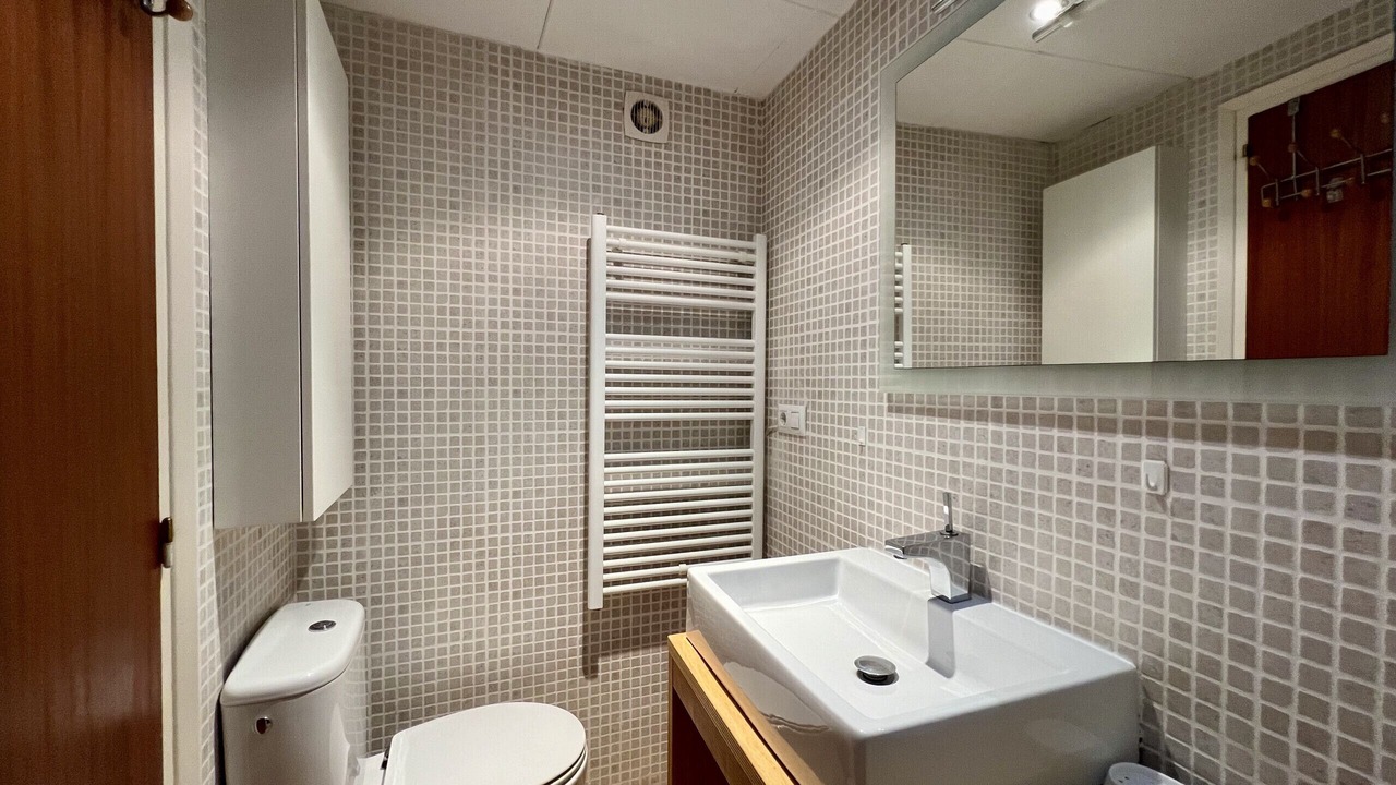 Photo of Bathroom in Roses Town Center