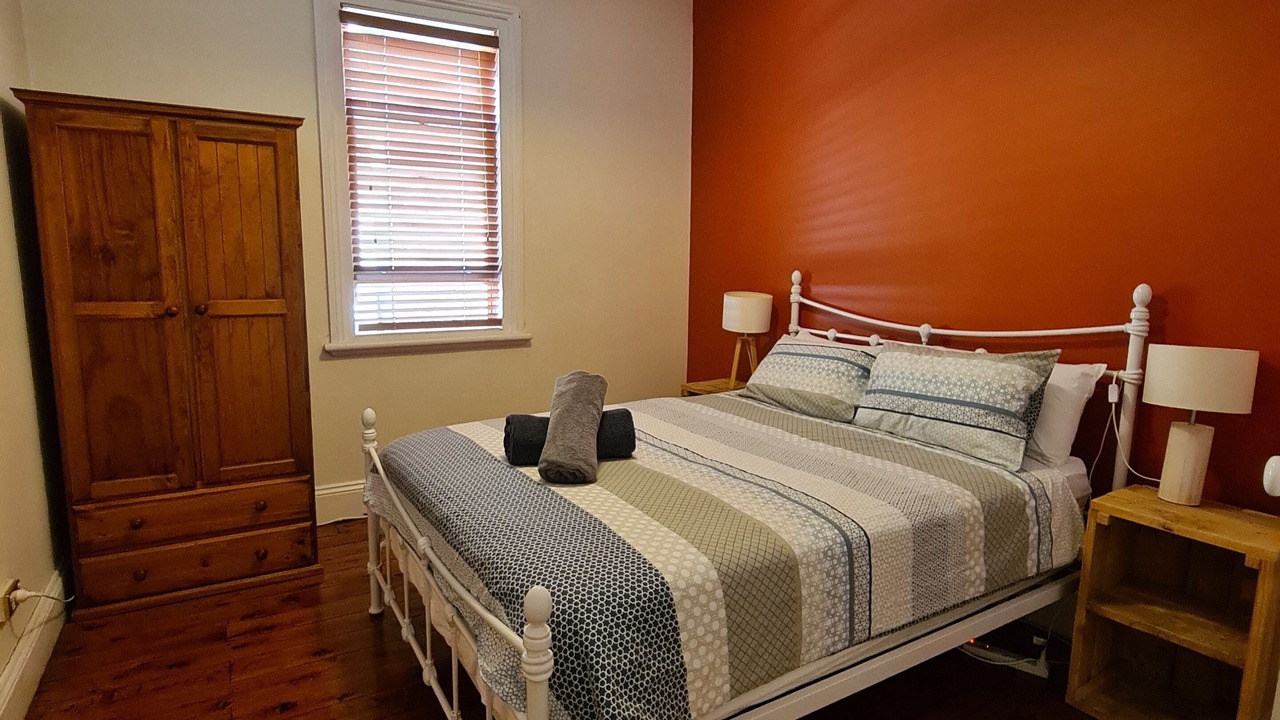 Photo of Bedroom in Orange
