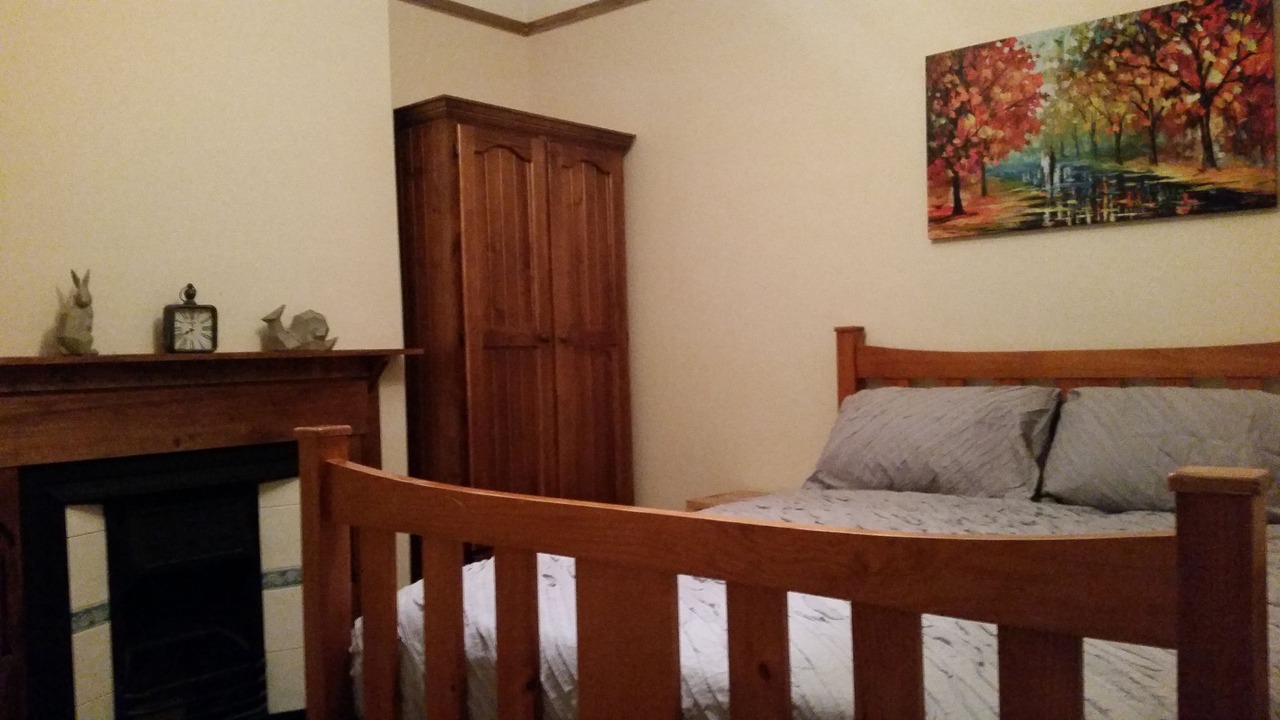 Photo of Bedroom in Orange