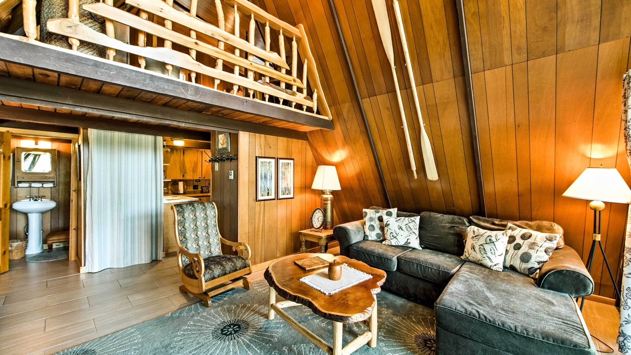 Photo of Livingroom in Packwood