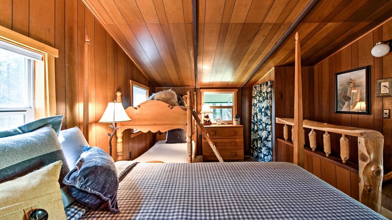 Photo of Bedroom in Packwood