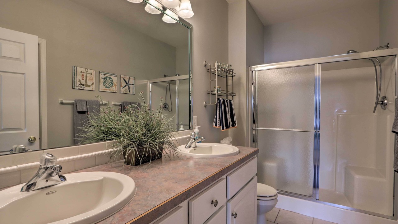 Photo of Bathroom in Camdenton