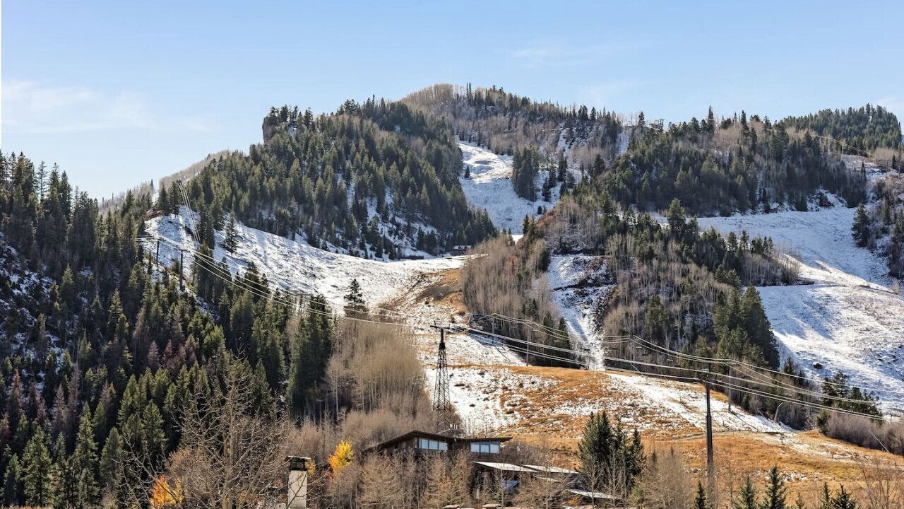 Photo of Others in Aspen