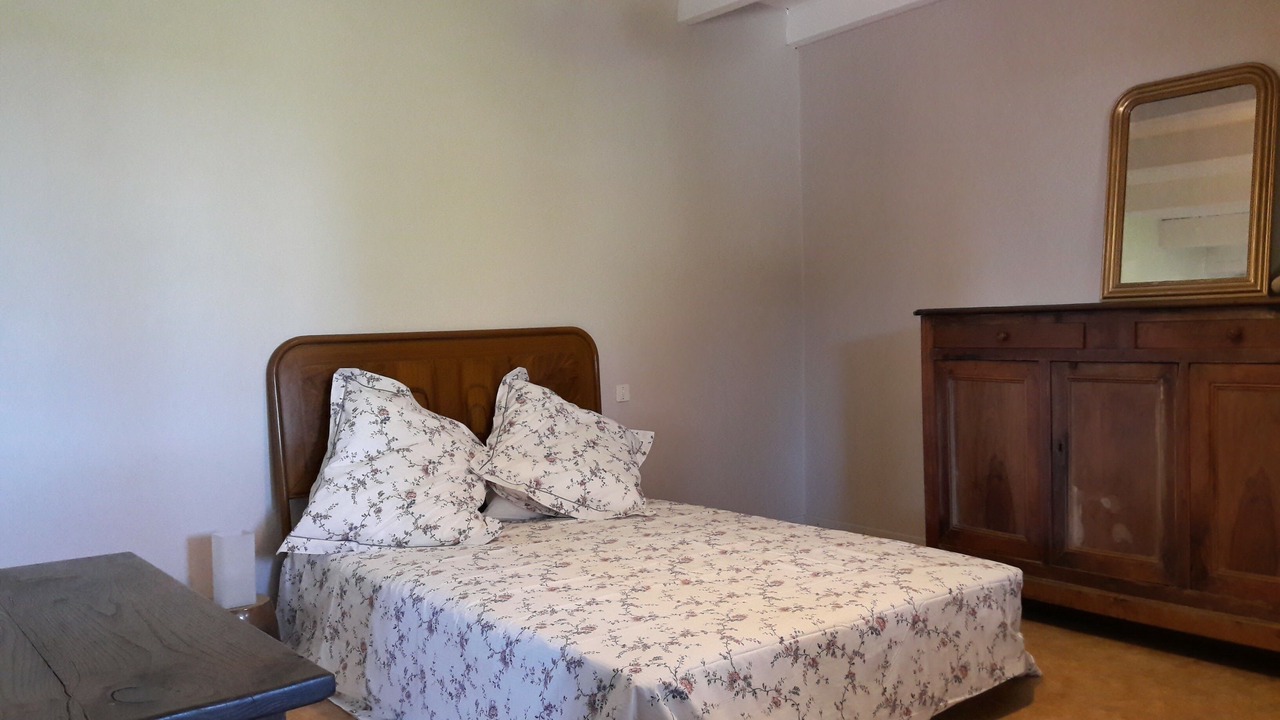 Photo of Bedroom in Caussade
