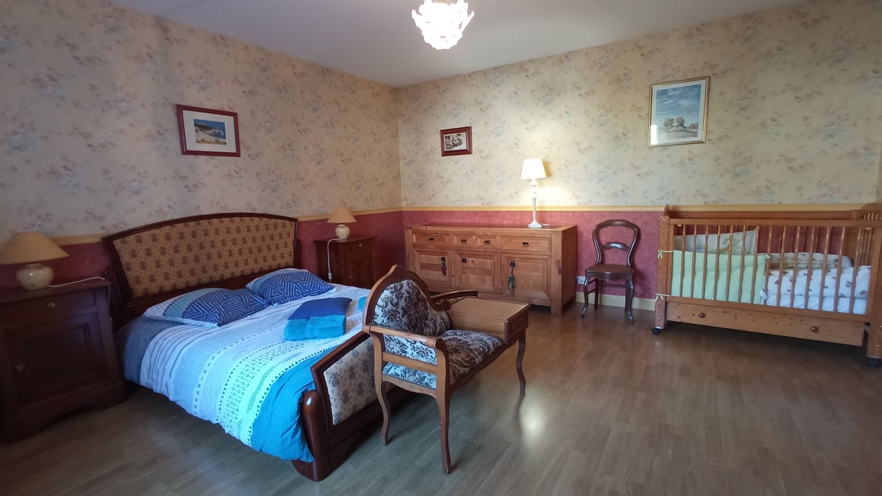 Photo of Bedroom in Noyers