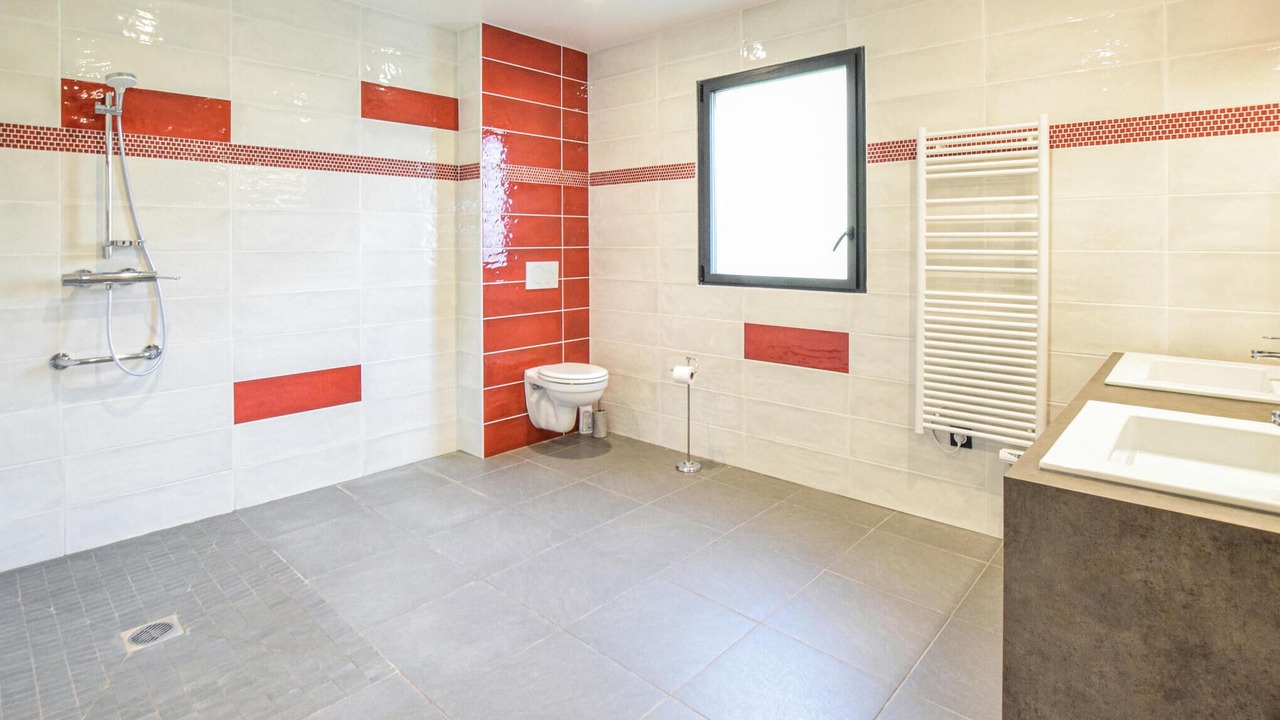 Photo of Bathroom in Hattenville