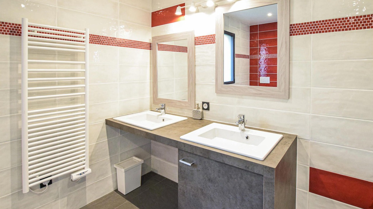Photo of Bathroom in Hattenville