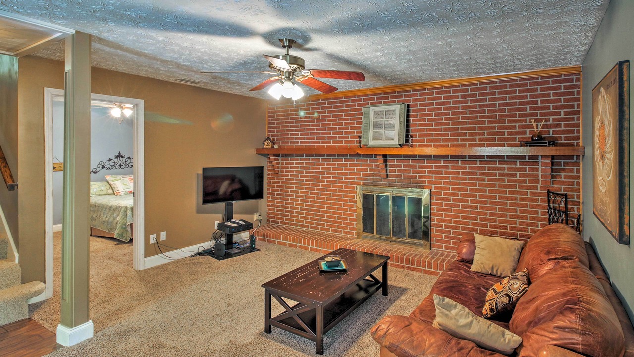 Photo of Livingroom in Gainesville