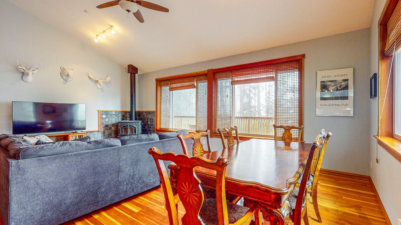 Photo of Livingroom in Timber Cove