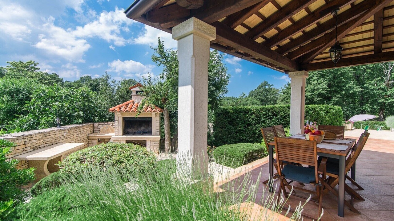 Photo of Outdoor in Kringa