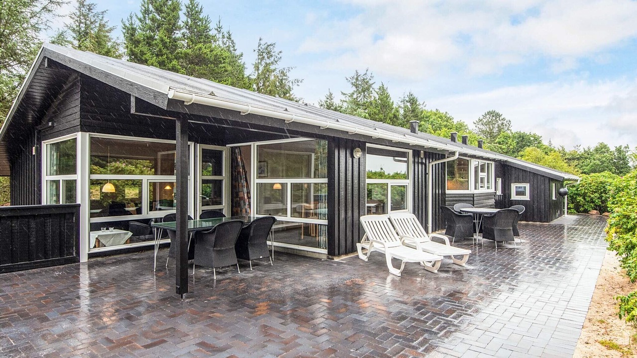 Photo of Outdoor in Henne