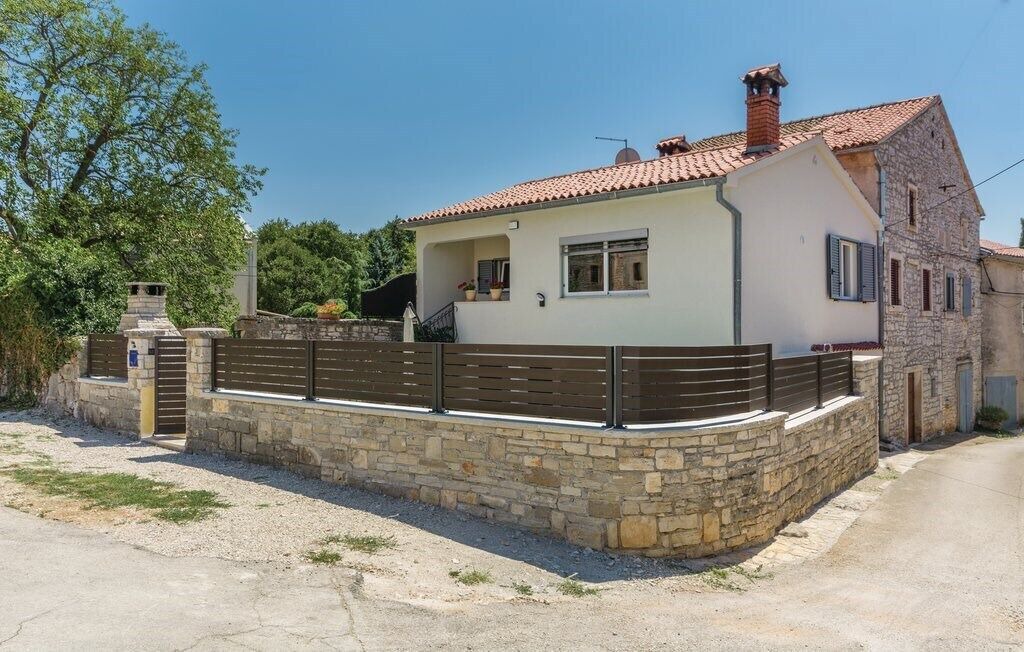 Photo of Outdoor in Mrgani