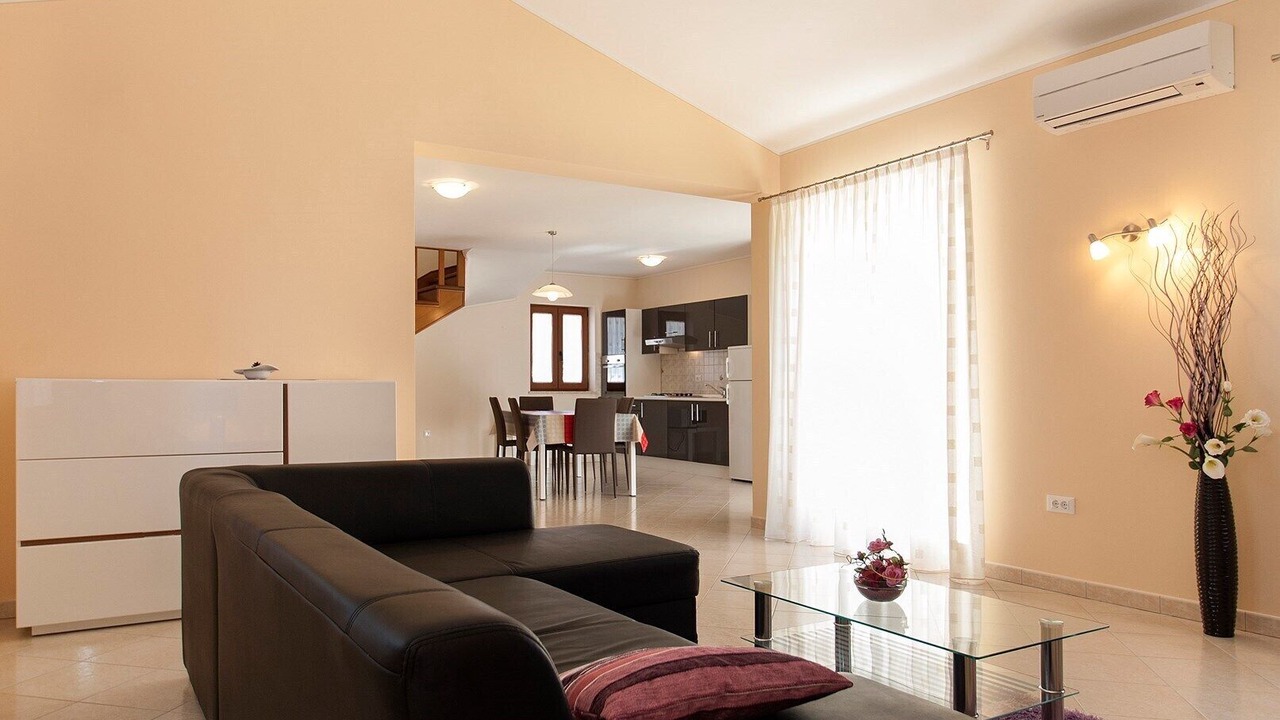 Photo of Livingroom in Mofardini