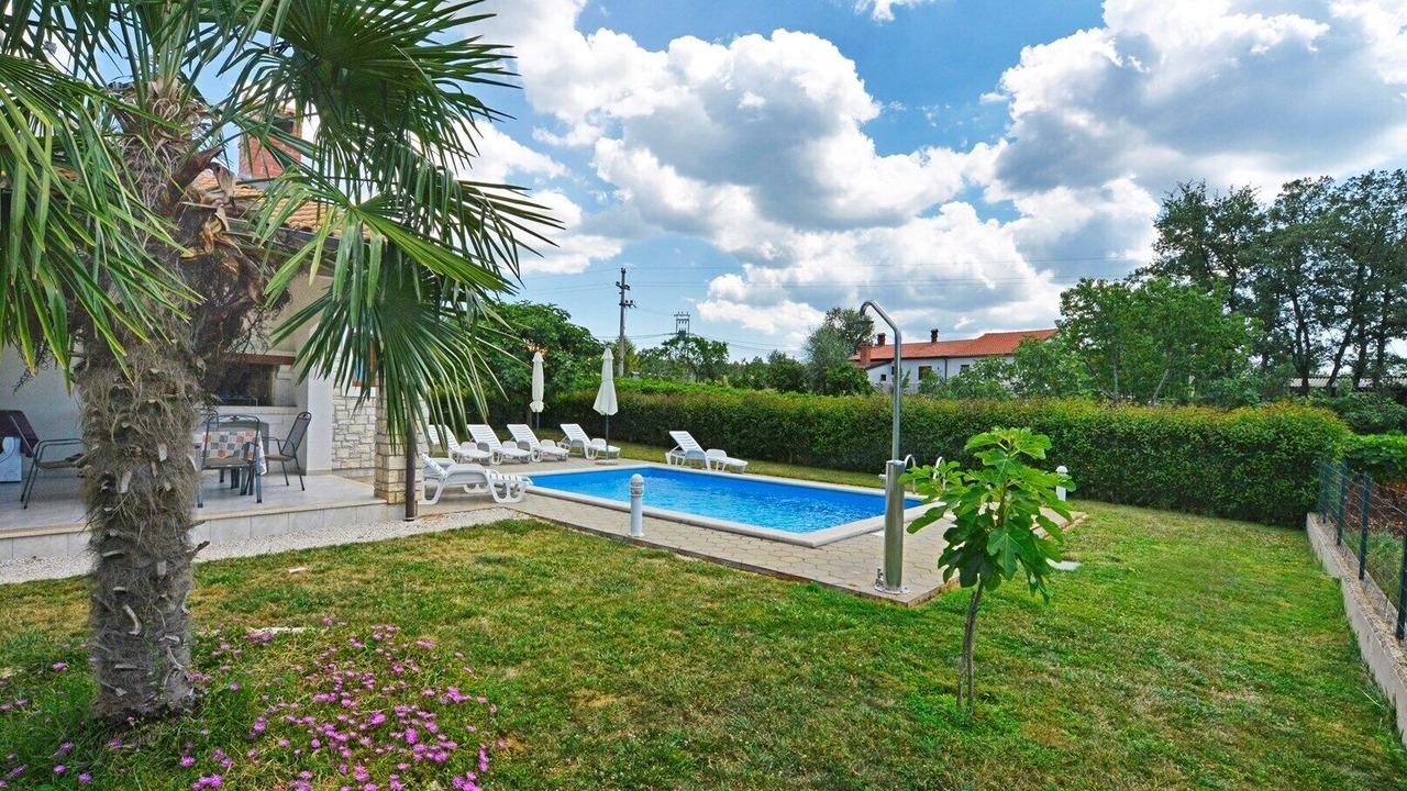 Photo of Outdoor in Mofardini