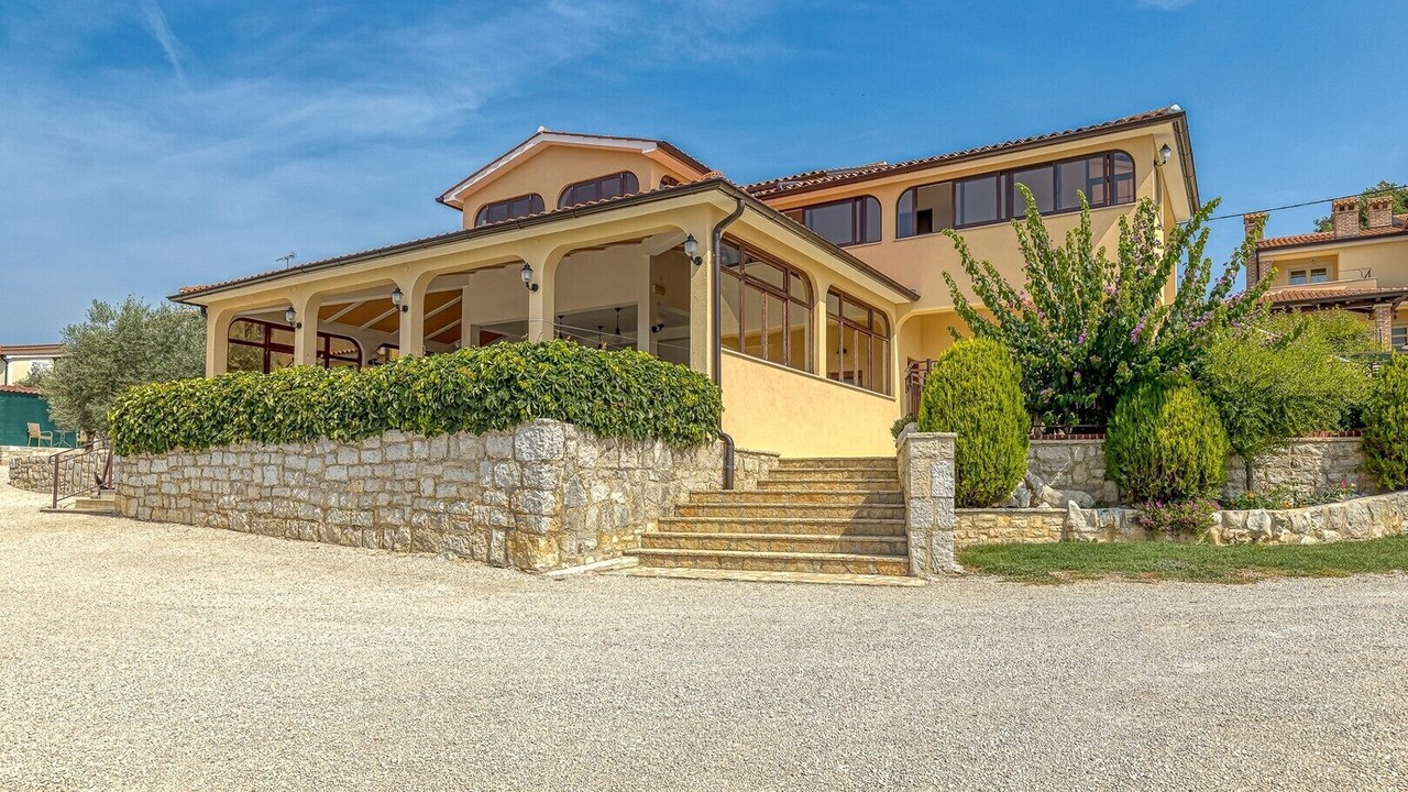 Photo of Outdoor in Musalez
