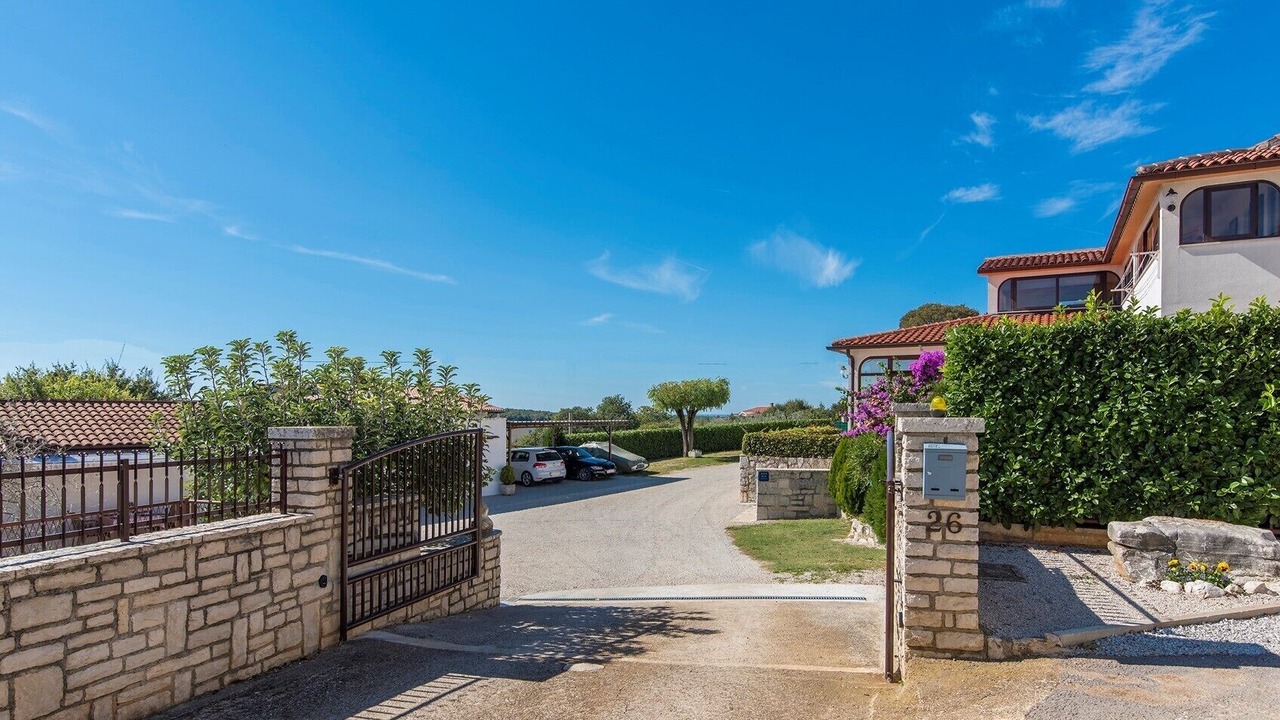 Photo of Outdoor in Musalez