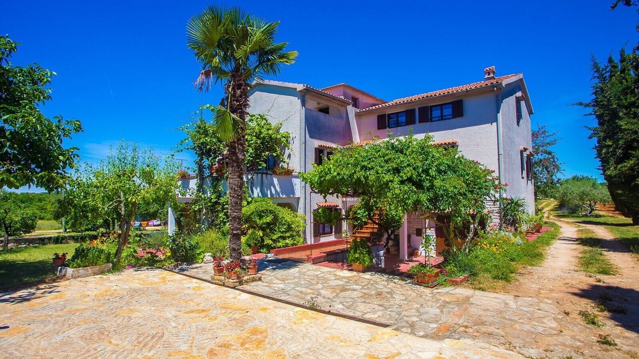 Photo of Outdoor in Garbina