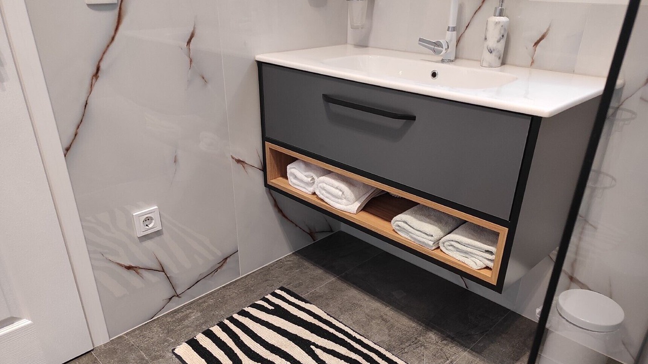 Photo of Bathroom in Mali Maj