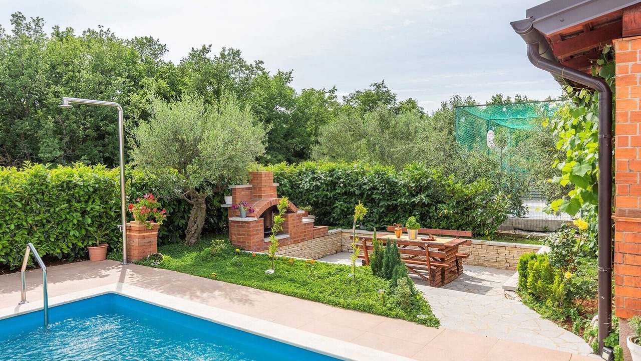 Photo of Outdoor in Strpacici