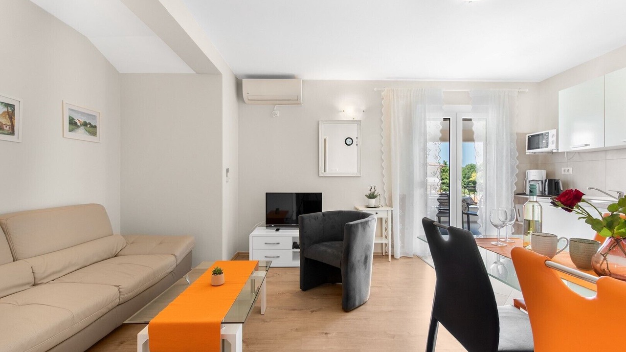 Photo of Livingroom in Mali Maj